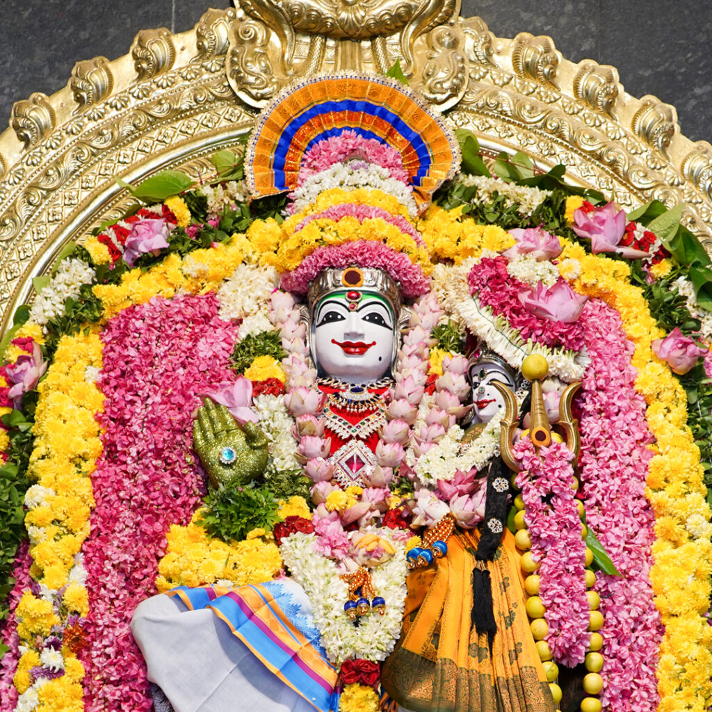 பைரவரின் உருவத்திற்கு பின்னான புராணக் கதைகள் – தென்னக காசி கால பைரவர் தரிசனம்